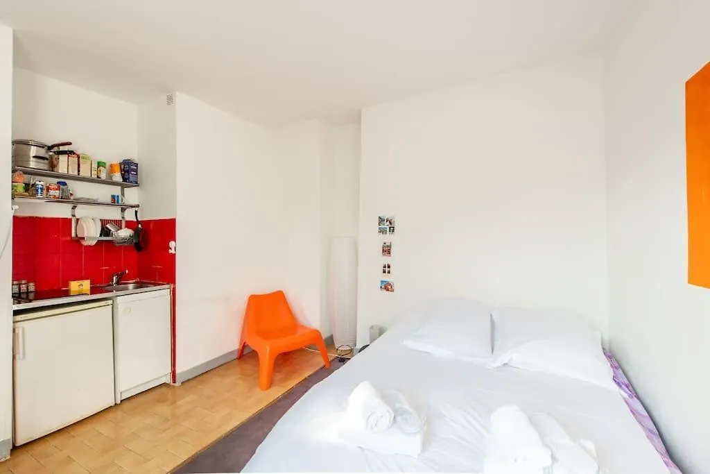 Apartamento Poissonniere - Cosy Studio En Plein Coeur De *
